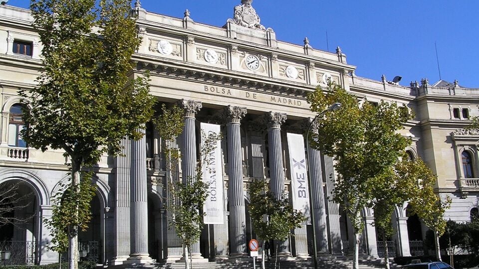 Estas son las 47 empresas del nuevo índice Ibex ESG: oportunidades de inversión sostenible